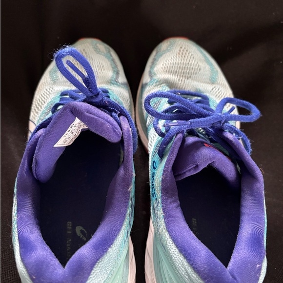 ASICS Running Shoes - Picture 8 of 8